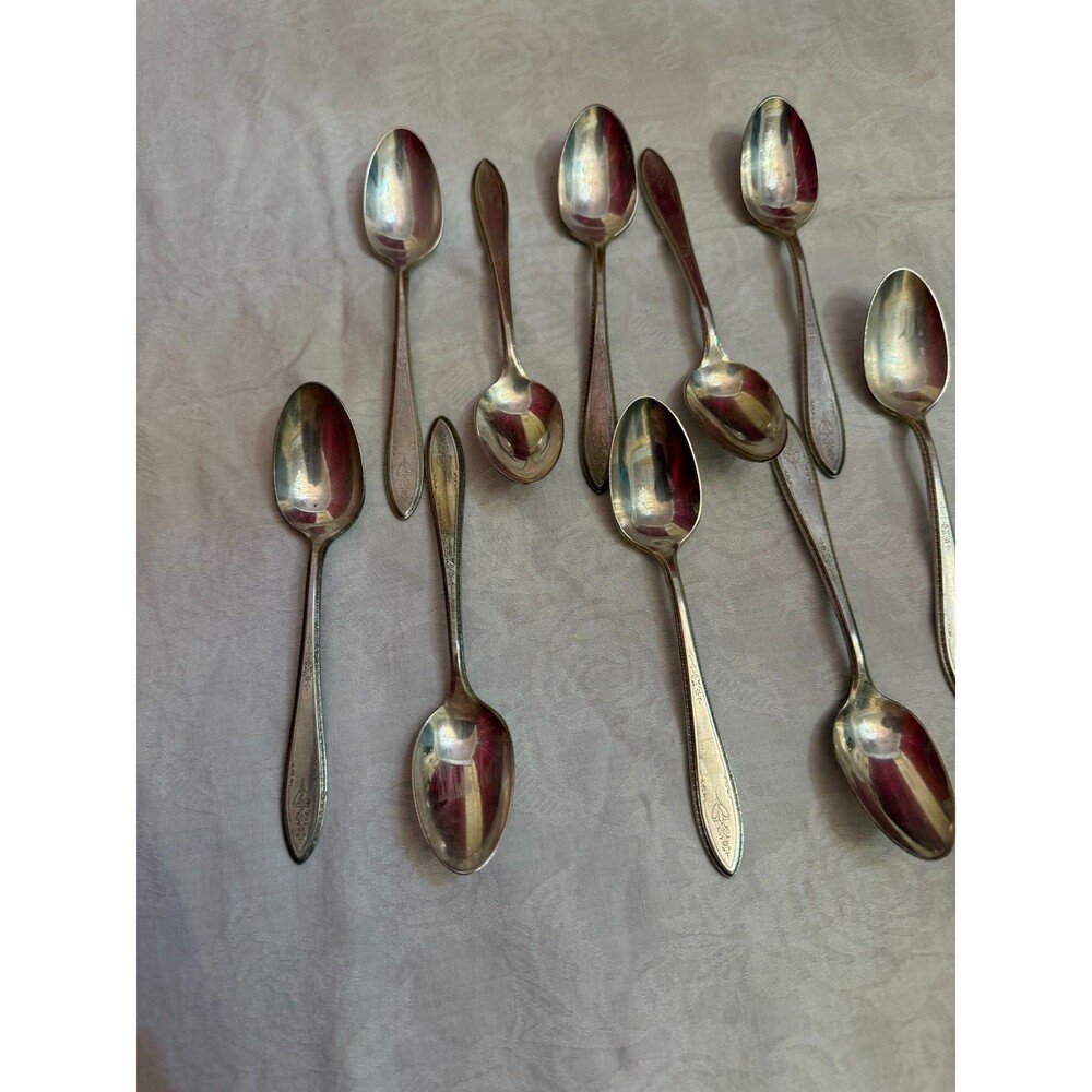 1947 Rodgers Bros 6" Teapoons Floral Design Flowers Set of 10